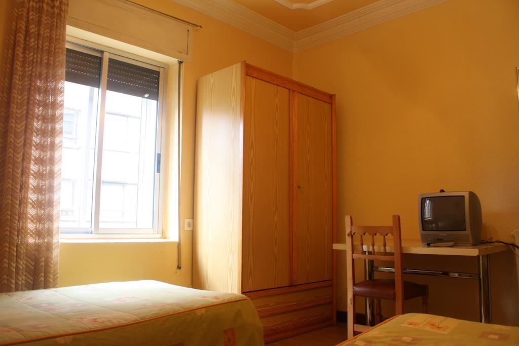 Hostal Temino Burgos Room photo